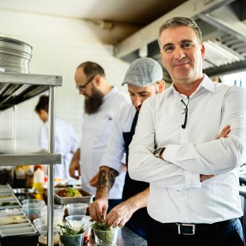 Exquisite Appetizers & French Style Dessert